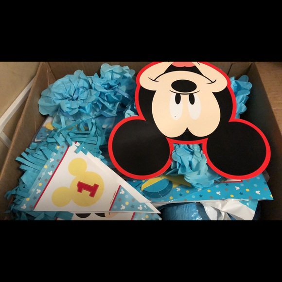 Mickey Mouse 1st birthday supplies - Picture 1 of 3
